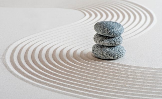 Japanese,Zen,Garden,With,Stone,In,Sand